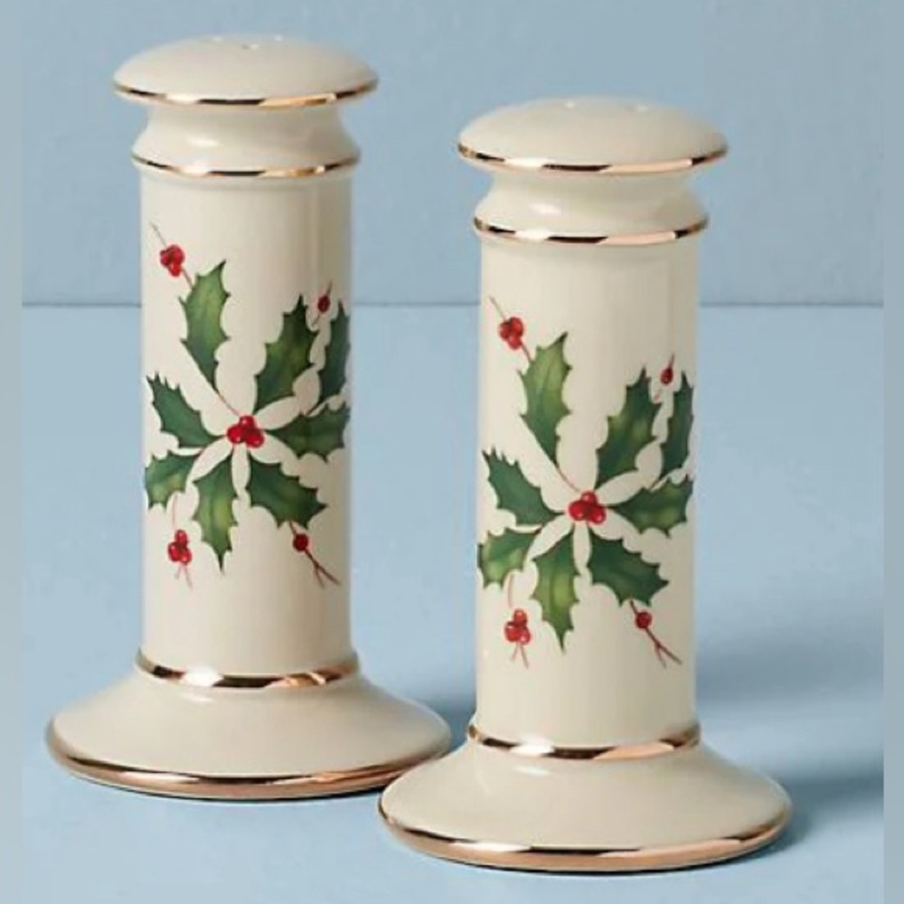 Lenox Holly and Berry Motif Salt & Pepper Shakers